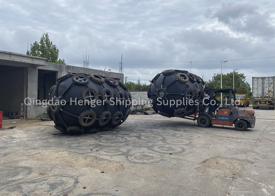 Chất lượng Nổi trên biển Loại cáp treo cao su khí nén 80kpa nhà máy sản xuất