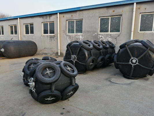 Chất lượng Bọt nổi màu đen Polyurethane đầy bến tàu biển Fender nhà máy sản xuất