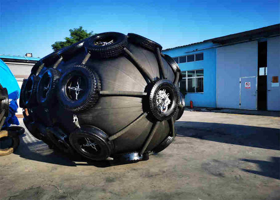 Chất lượng Chắn bùn cao su khí nén bơm hơi hàng hải với dây chuyền và lưới lốp nhà máy sản xuất
