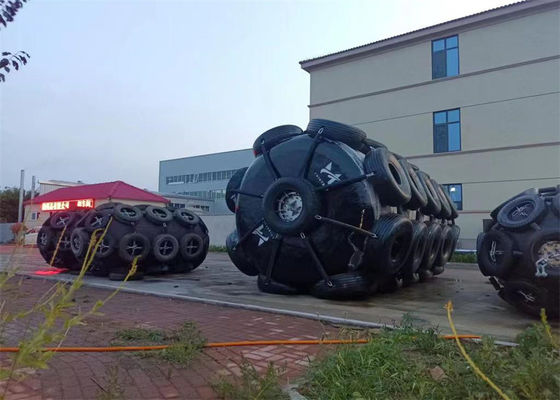 Chất lượng Tấm chắn bùn đầy bọt EVA bền nổi trên biển nhà máy sản xuất