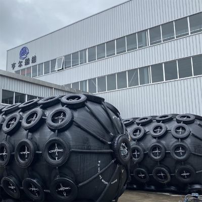 Chất lượng Bảo hành hai năm Phòng chắn cao su Lục khí 2.5 * 5.5M Cho tàu đậu nhà máy sản xuất