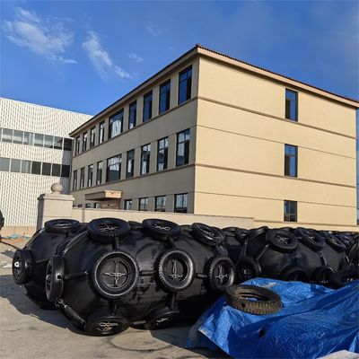 Chất lượng Bảo hành hai năm Phòng chắn cao su Lục khí 2.5 * 5.5M Cho tàu đậu nhà máy sản xuất