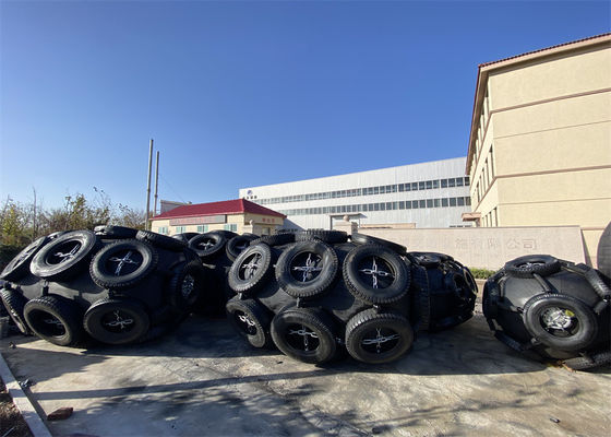 Chất lượng Máy phun cao su khí nén kiểu Yokohama biển ISO 17357 nhà máy sản xuất