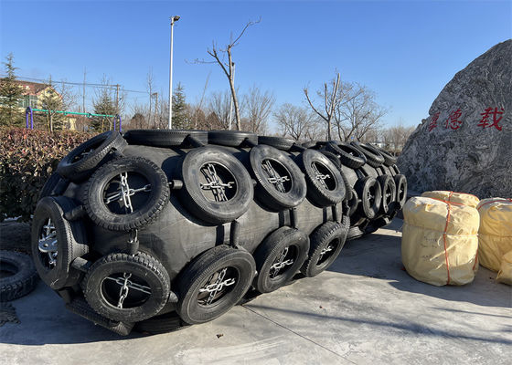 Chất lượng Áp lực cao cao su đen Marine Fender Dễ cài đặt nhà máy sản xuất