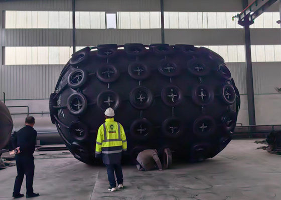 Chất lượng 50kPa/80kPa Pneumatic Marine Fender and Inflatable Dock Fender with 1M-6.5M Length for Ship-to-Ship and Ship-to-Dock Protection Nhà máy
