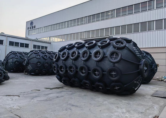 Chất lượng Phòng vệ biển khí nén Yokohama Phòng vệ cao su tự nhiên bơm lên với lưới dây chuyền nhà máy sản xuất