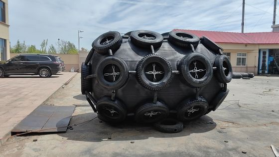 Chất lượng Kháng ăn mòn và mài mòn SS cao su Marine Fender nhà máy sản xuất