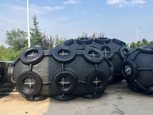 Chất lượng 0.05MPa/ 0.08MPa Fender cao su biển với khả năng hấp thụ cú sốc tuyệt vời và loại sling nhà máy sản xuất
