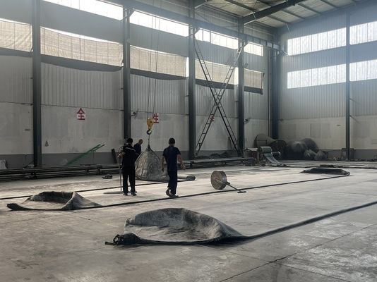 Chất lượng Màu đen tùy chỉnh 8-10 năm Sản phẩm có độ bền cao su trung tính nhà máy sản xuất