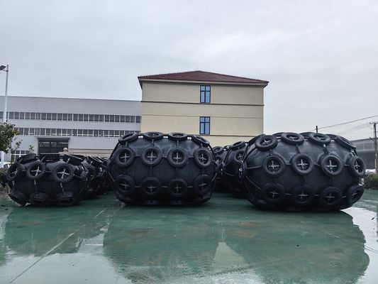 Chất lượng STS Pneumatic Rubber Fender Yokohama STS/STD/Ship To Ship/Ship To Dock Kháng sỉ nhựa tốt nhà máy sản xuất