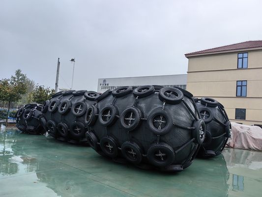 Chất lượng STS Pneumatic Rubber Fender Yokohama STS/STD/Ship To Ship/Ship To Dock Kháng sỉ nhựa tốt nhà máy sản xuất