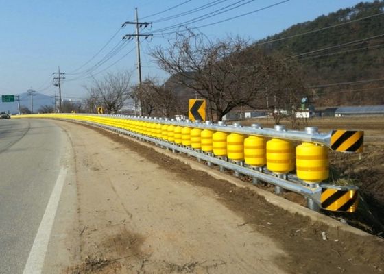 Chất lượng Đường cao tốc tai nạn Cushion Barrier Safety Roller Fence For Fork Road nhà máy sản xuất