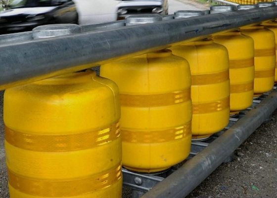 Chất lượng PU Foam / EVA an toàn giao thông Roller Barrier Highway Roller Barrier Đối với tai nạn - Đường dễ bị nhà máy sản xuất