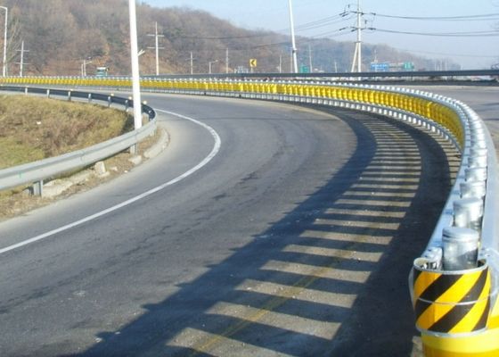 Chất lượng Pu Foam đường cong đường lăn rào cản, 500mm chiều cao Rolling Road Barrier nhà máy sản xuất