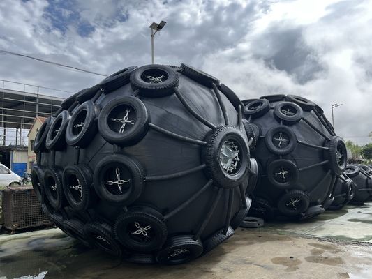 Chất lượng Phương pháp lắp đặt phao cao su hơi chịu lực 50Kpa bằng xích và dây PP, độ bền cao nhà máy sản xuất