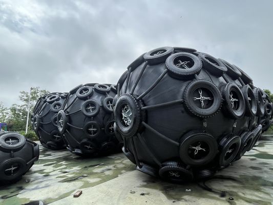 Chất lượng Phương pháp lắp đặt phao cao su hơi chịu lực 50Kpa bằng xích và dây PP, độ bền cao nhà máy sản xuất