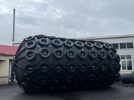 Chất lượng Tàu Yokohama Fender Đặt dây chuyền dễ dàng / dây thừng PP để bảo vệ lâu dài nhà máy sản xuất