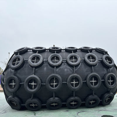 Chất lượng 50kPa Pneumatic Marine Fender Yokohama Fender for Ship-to-ship with 6-10 Years Lifespan Nhà máy