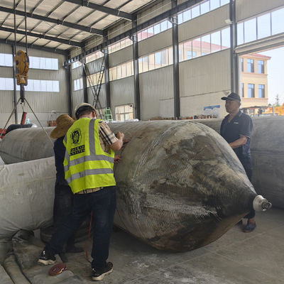 Chất lượng Túi khí cao su biển có kích thước tùy chỉnh cho tàu nâng. nhà máy sản xuất