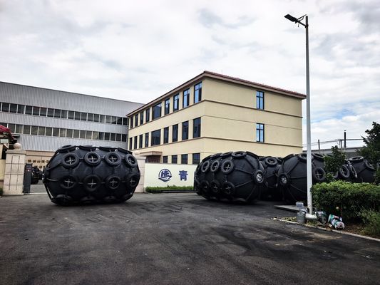 Chất lượng Chắn bùn cảng ban đầu với áp suất bơm 50KPa nhà máy sản xuất