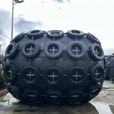 Chất lượng Tuổi thọ thiết kế 8 đến 15 năm, phao chắn nổi bơm hơi, độ bền cao, bảo vệ bến tàu nổi hạng nặng cho thuyền nhà máy sản xuất