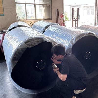 Chất lượng High Elasticity Anti-Leakage Aging Resistance Foam Filled Fender EVA Solid Fender Customized for Marine Applications nhà máy sản xuất