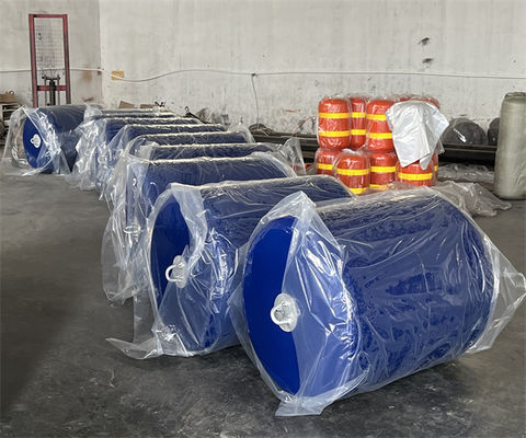 Chất lượng ISO17357 Certified EVA Foam Filled Marine Fender with Customizable Length for Anti Collision Protection Nhà máy
