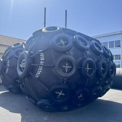 Chất lượng CCS/BV/LR/DNV Certified High-Quality Black Pneumatic Rubber Fender – Ideal for STS/STD Marine Operations nhà máy sản xuất