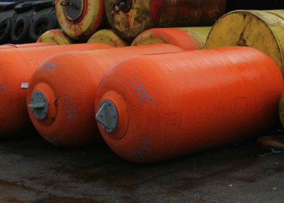 Chất lượng Giấy chứng nhận CCS Eva Marine Boat Fenders Khả năng hấp thụ năng lượng tốt nhà máy sản xuất