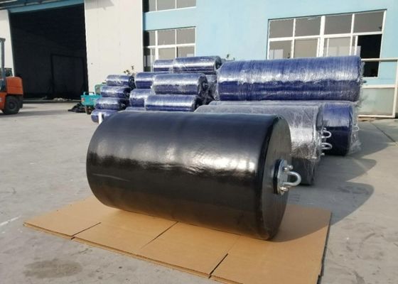 Chất lượng Hot Dip Galvanized Foam Filled Fender với 10 năm sử dụng cuộc sống và hấp thụ năng lượng cao cho an toàn biển nhà máy sản xuất