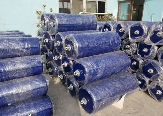 Chất lượng Hot Dip Galvanized Foam Filled Fender với 10 năm sử dụng cuộc sống và hấp thụ năng lượng cao cho an toàn biển nhà máy sản xuất