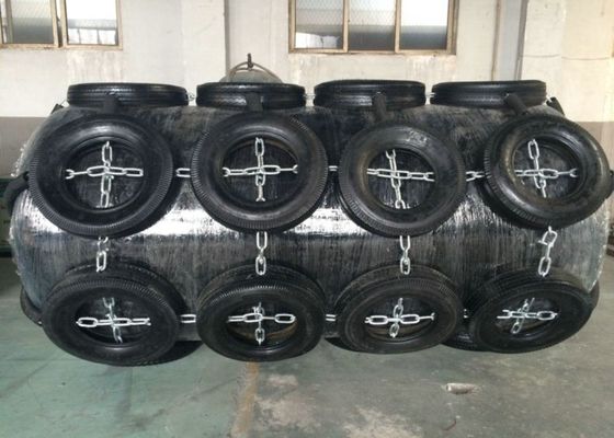 Chất lượng Hot Dip Galvanized Foam Filled Fender với 10 năm sử dụng cuộc sống và hấp thụ năng lượng cao cho an toàn biển nhà máy sản xuất