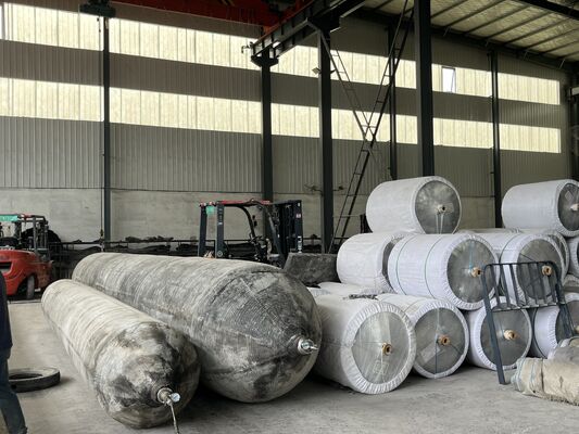 Chất lượng Marine Rubber Airbag with High Grip Surface Pattern for Stable Shipyard Positioning in 0.8-3 M Diameter and 4-25 M Length Nhà máy