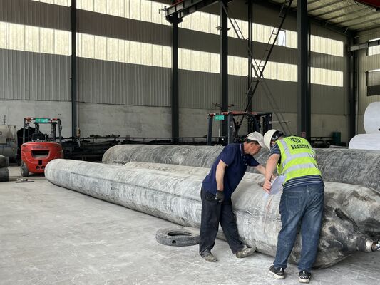 Chất lượng Marine Rubber Airbag with Stainless Steel Mounting Hardware for Corrosion Free Installation Nhà máy