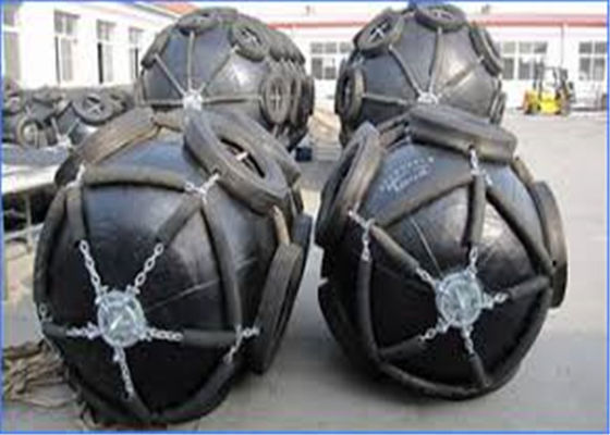 Chất lượng Lốp xích 1700X3000MM Bộ chắn bùn cao su khí nén 80Kpa nhà máy sản xuất