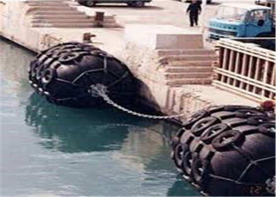 Chất lượng Chiều dài 9m Bộ chắn bùn bằng cao su khí nén hàng hải 50kPa 80kPa nhà máy sản xuất