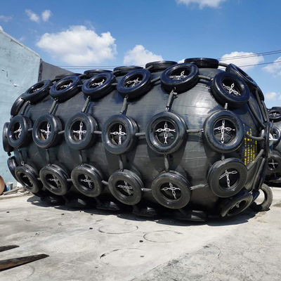 Chất lượng Tiêu chuẩn ISO 17357 Tấm chắn cao su khí nén Loại dây đeo Yokohama Fender nhà máy sản xuất