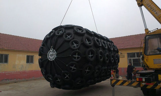 Chất lượng Marine Iso 17357 Tấm chắn cao su Yokohama 50kpa D1.5M * L3.0M được chứng nhận nhà máy sản xuất