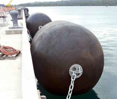 Chất lượng Yokohama Fender 50Kpa 80Kpa Tyre Chain Net Fender cao su khí nén nhà máy sản xuất