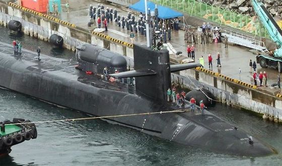 Chất lượng Loại Ⅵ Loại khí nén Thủy lực Fender Tàu hải quân Lốp xích cao su khí nén nhà máy sản xuất