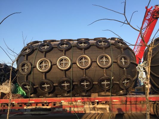 Chất lượng Thảm cao su với dây lưới Tấm chắn thuyền bằng khí nén Tấm chắn cao su khí nén nhà máy sản xuất