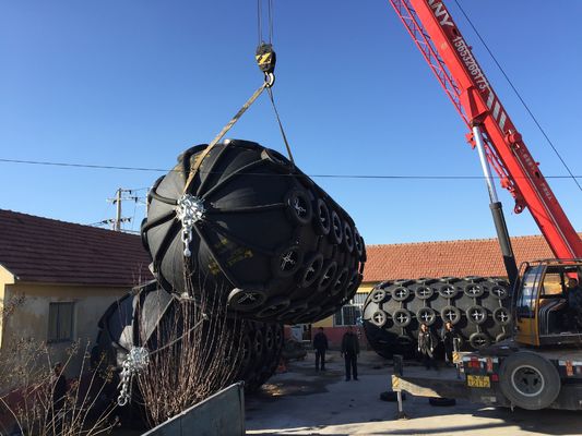 Chất lượng 50Kpa Áp suất nội bộ Tấm chắn cao su hàng hải Tấm chắn cao su khí nén nhà máy sản xuất