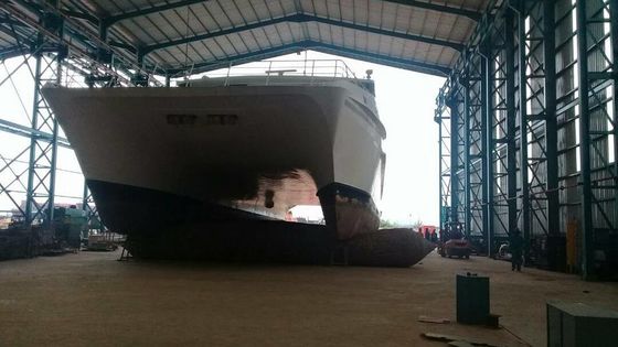 Chất lượng Túi khí cứu hộ hàng hải 250T / M Tàu hạ thủy và nâng túi khí nhà máy sản xuất