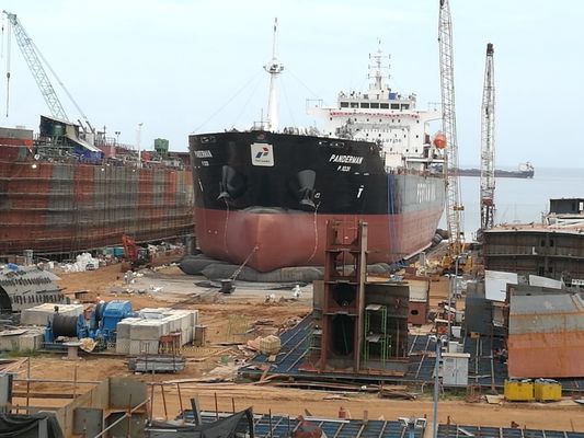 Chất lượng Kích thước tùy chỉnh Tàu ra mắt Túi khí Túi khí cao su hàng hải cho tàu nhà máy sản xuất