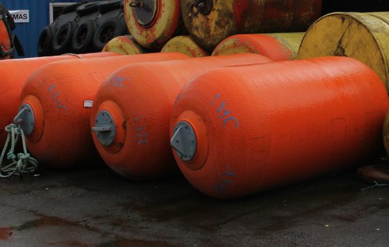 Chất lượng Custom Manufacturing ISO 17357 Standard Foam Filled Fender with 0.5 M~4.8 M Diameter for Marine Applications nhà máy sản xuất