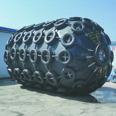 Chất lượng ISO17357 Compliant Pneumatic Rubber Fender with Customized 0.3-4.8 M Size and 50kpa & 80kpa Pressure for Marine Applications nhà máy sản xuất