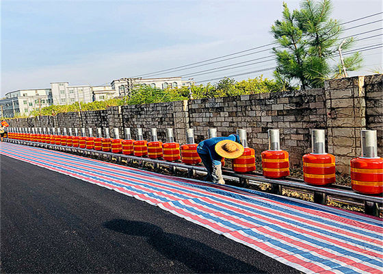 Chất lượng Vật liệu có thể tháo rời dải trung bình cuộn Roller Crash Barrier Eva nhà máy sản xuất