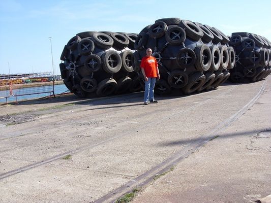 Chất lượng ISO 17357 Fender cao su khí nén / Fender cao su Yokohama nhà máy sản xuất