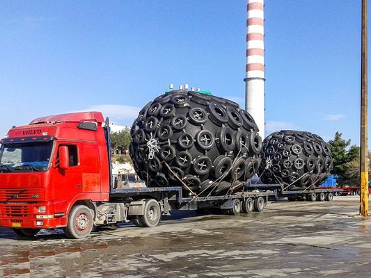 Chất lượng ISO17357 Bộ chắn sóng nổi Yokohama để bảo vệ tàu cập bến nhà máy sản xuất