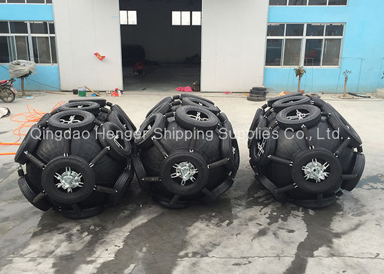 Chất lượng ISO17357 Compliant Pneumatic Rubber Fender with Customized 0.3-4.8 M Size and 50kpa & 80kpa Pressure for Marine Applications nhà máy sản xuất
